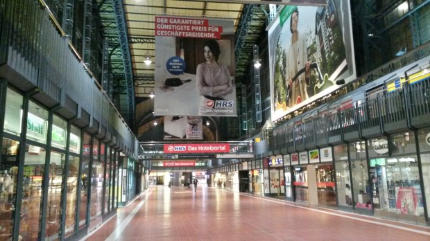 Hamburger Hauptbahnhof am frühen Morgen