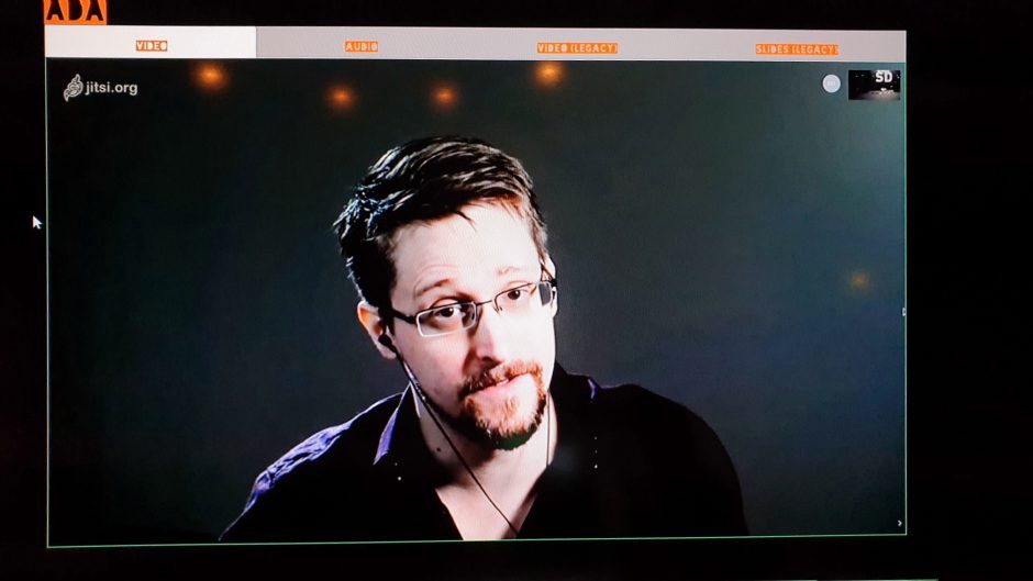 Edward Snowden wir live auf den #36C3 geschaltet