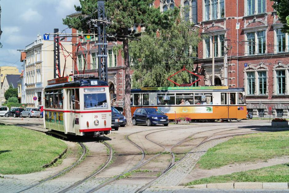 Wagen 29 und 38 der Naumburger Straßenbahn (2015)