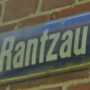 Schloss Rantzau: Straßenschild