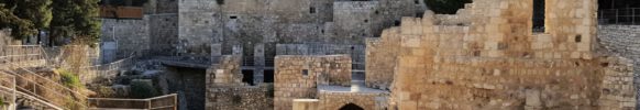 Jerusalem: Bethesda-Teich mit Ruinen aus allen Zeiten der Stadt (Foto: Michael Voß)