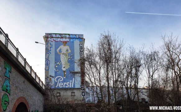 Historische Persil-Reklame am Karl-Heine-Kanal